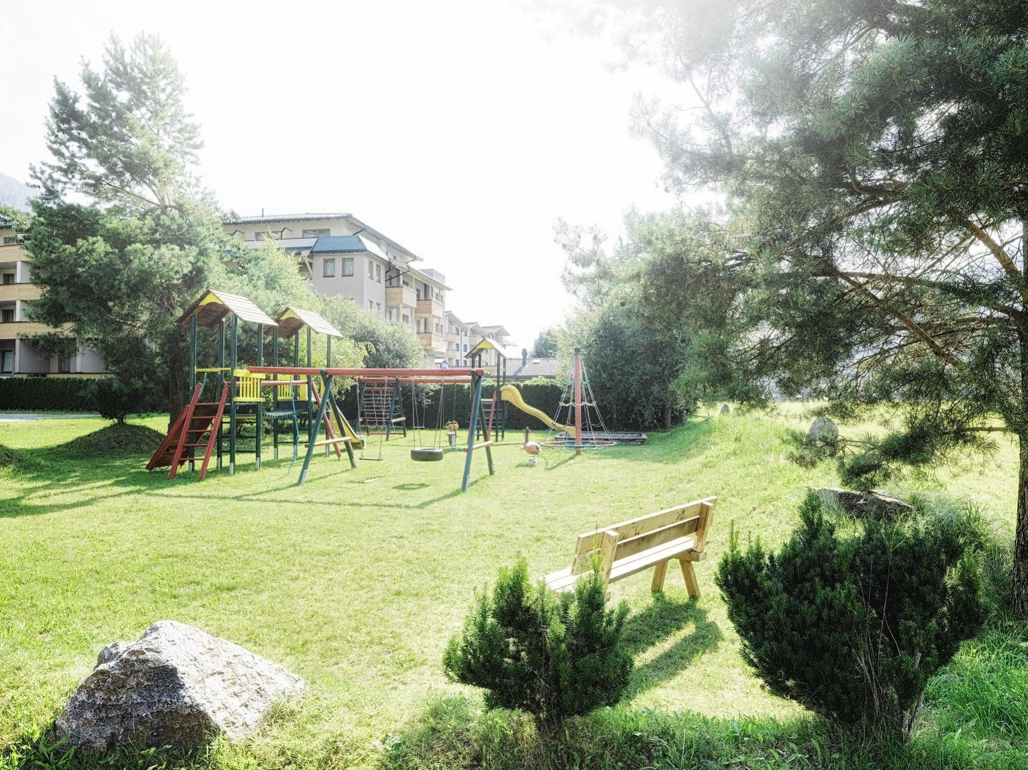 Dolomiten Residenz - Sporthotel Зілліан Екстер'єр фото